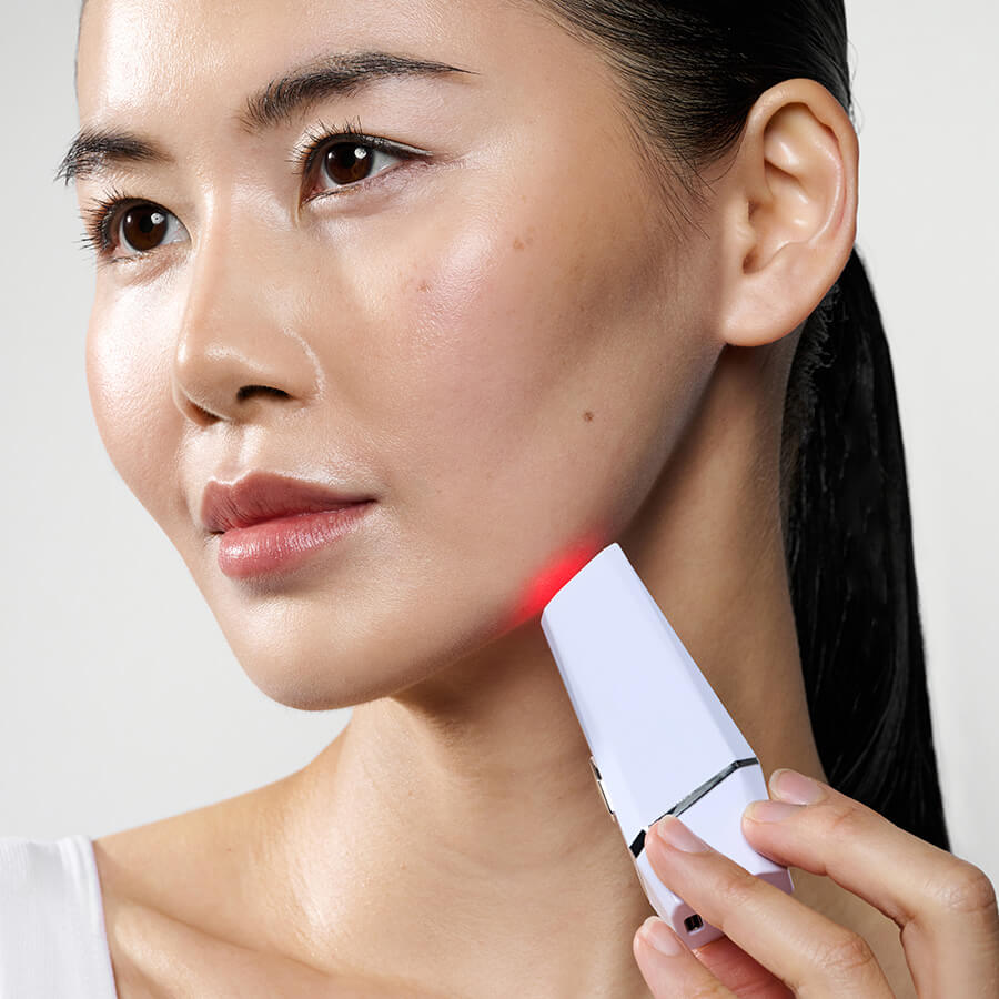 CurrentBody Skin LED Blaulicht Therapie Gesichtsmaske und Stift